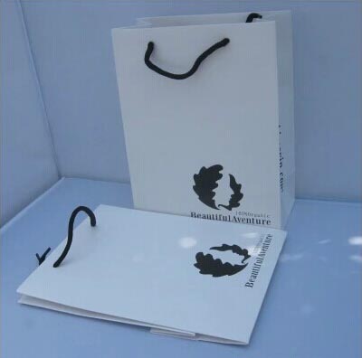 白卡手提袋纸袋